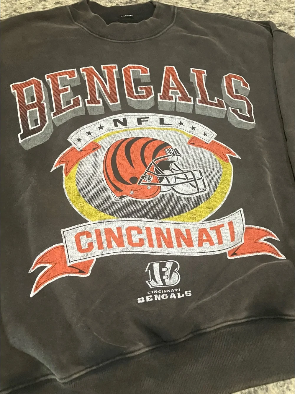 Abercrombie and Fitch Cincinnati Bengals NFL Crewneck Sweatshirt